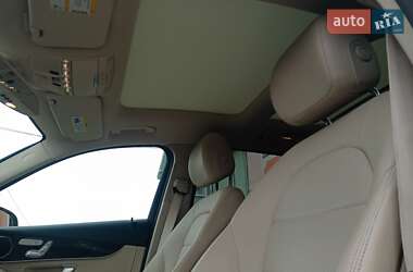 Внедорожник / Кроссовер Mercedes-Benz GLC-Class 2018 в 