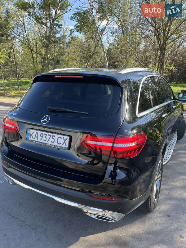 Позашляховик / Кросовер Mercedes-Benz GLC-Class 2015 в Запоріжжі
