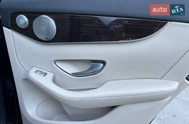 Позашляховик / Кросовер Mercedes-Benz GLC-Class 2016 в 