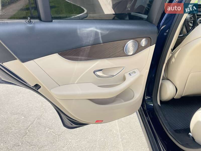 Позашляховик / Кросовер Mercedes-Benz GLC-Class 2016 в Харкові