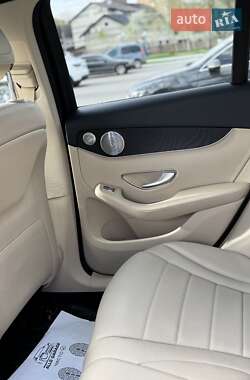 Внедорожник / Кроссовер Mercedes-Benz GLC-Class 2018 в 