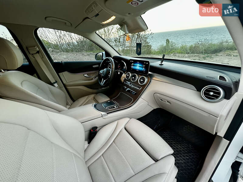 Внедорожник / Кроссовер Mercedes-Benz GLC-Class 2019 в Одессе фото 12 Внедорожник / Кроссовер Mercedes-Benz GLC-Class 2019 в Одессе