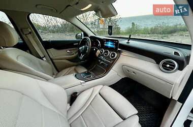 Позашляховик / Кросовер Mercedes-Benz GLC-Class 2019 в 