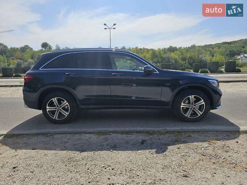 Позашляховик / Кросовер Mercedes-Benz GLC-Class 2018 в Дніпрі
