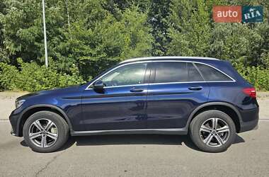 Внедорожник / Кроссовер Mercedes-Benz GLC-Class 2018 в 