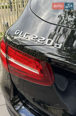 Внедорожник / Кроссовер Mercedes-Benz GLC-Class 2015 в 