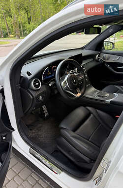 Внедорожник / Кроссовер Mercedes-Benz GLC-Class 2020 в 