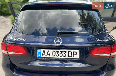 Позашляховик / Кросовер Mercedes-Benz GLC-Class 2016 в 