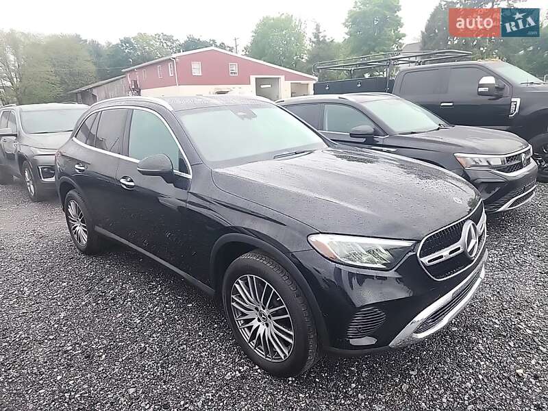 Mercedes-Benz GLC-Class 2023