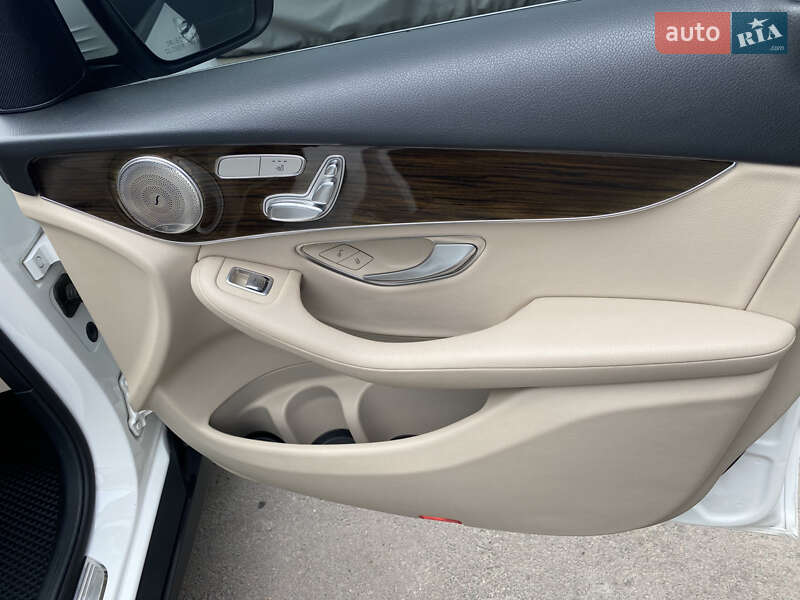 Позашляховик / Кросовер Mercedes-Benz GLC-Class 2015 в Києві фото 13 Позашляховик / Кросовер Mercedes-Benz GLC-Class 2015 в Києві