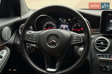 Позашляховик / Кросовер Mercedes-Benz GLC-Class 2017 в 