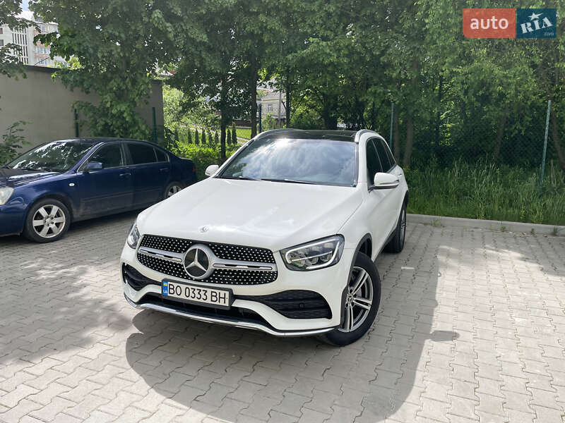 Mercedes-Benz GLC-Class 2019