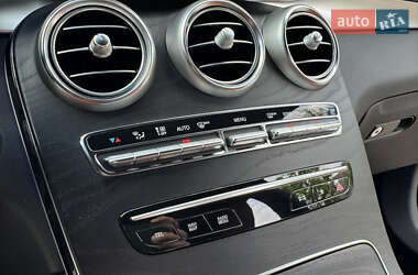 Внедорожник / Кроссовер Mercedes-Benz GLC-Class 2022 в 