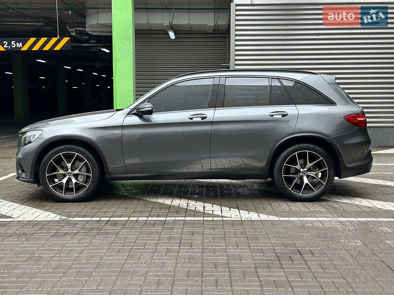 Внедорожник / Кроссовер Mercedes-Benz GLC-Class 2017 в Киеве