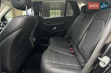 Внедорожник / Кроссовер Mercedes-Benz GLC-Class 2018 в 