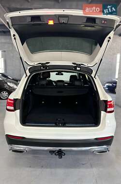 Внедорожник / Кроссовер Mercedes-Benz GLC-Class 2016 в 