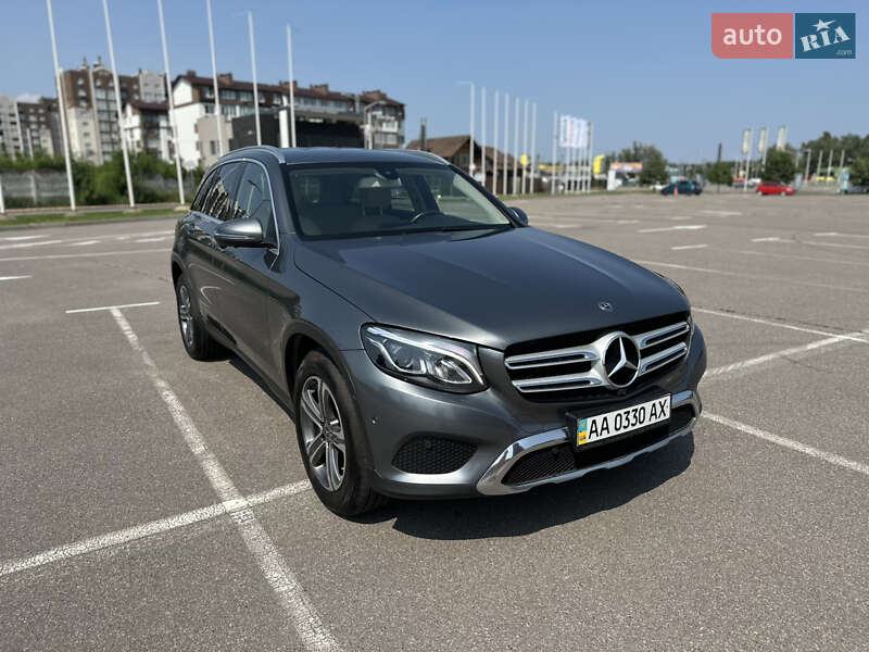 Внедорожник / Кроссовер Mercedes-Benz GLC-Class 2017 в 