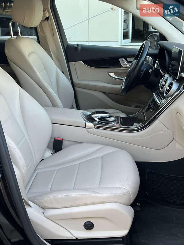 Внедорожник / Кроссовер Mercedes-Benz GLC-Class 2016 в Одессе