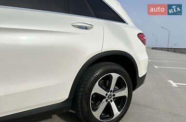 Внедорожник / Кроссовер Mercedes-Benz GLC-Class 2017 в 