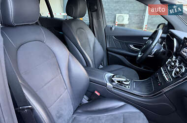 Позашляховик / Кросовер Mercedes-Benz GLC-Class 2016 в 