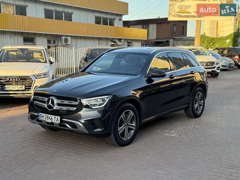Mercedes-Benz GLC-Class 2019