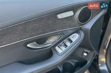 Внедорожник / Кроссовер Mercedes-Benz GLC-Class 2019 в 