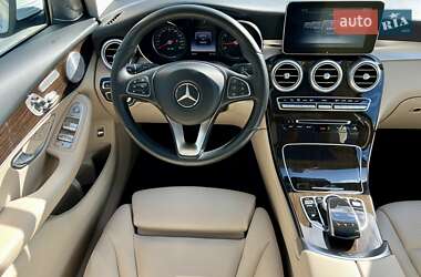 Внедорожник / Кроссовер Mercedes-Benz GLC-Class 2018 в 