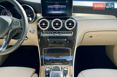 Внедорожник / Кроссовер Mercedes-Benz GLC-Class 2018 в 