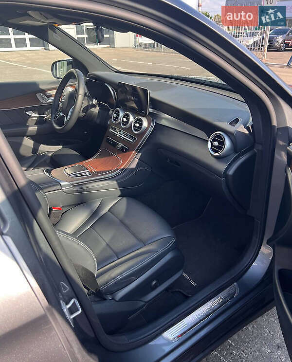 Внедорожник / Кроссовер Mercedes-Benz GLC-Class 2020 в Киеве