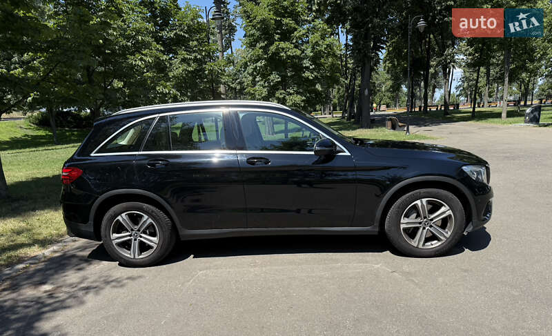 Внедорожник / Кроссовер Mercedes-Benz GLC-Class 2017 в Киеве