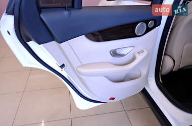 Позашляховик / Кросовер Mercedes-Benz GLC-Class 2016 в 