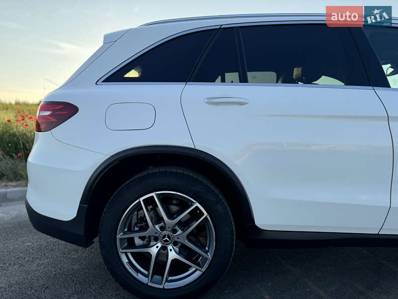 Позашляховик / Кросовер Mercedes-Benz GLC-Class 2019 в Рівному