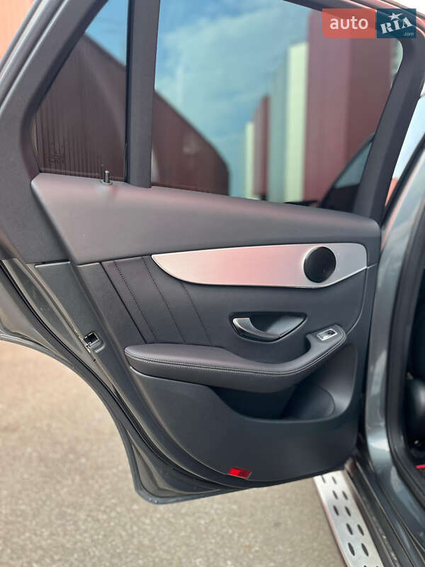 Позашляховик / Кросовер Mercedes-Benz GLC-Class 2019 в Києві
