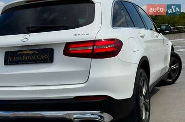 Внедорожник / Кроссовер Mercedes-Benz GLC-Class 2017 в 