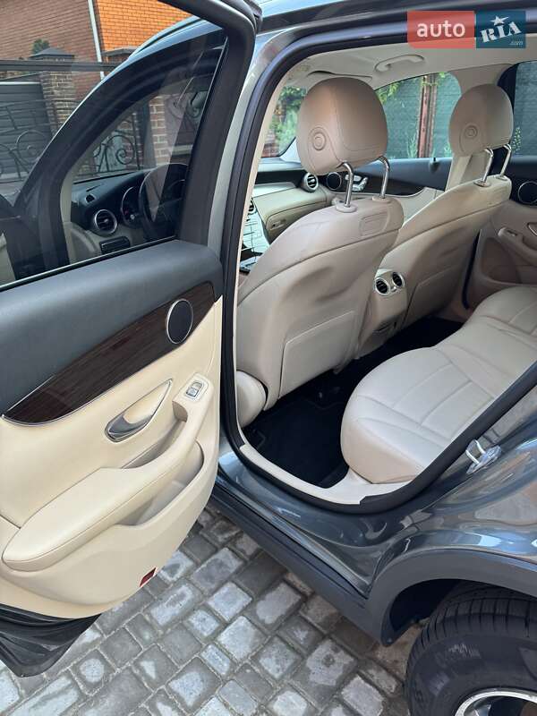 Внедорожник / Кроссовер Mercedes-Benz GLC-Class 2018 в Киеве