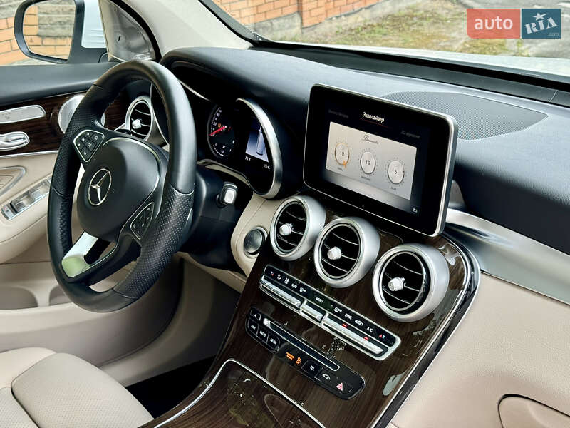 Позашляховик / Кросовер Mercedes-Benz GLC-Class 2018 в Києві