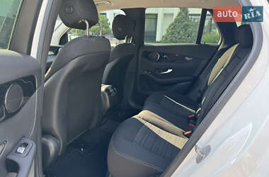 Позашляховик / Кросовер Mercedes-Benz GLC-Class 2017 в 