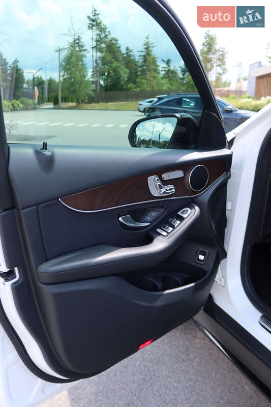 Внедорожник / Кроссовер Mercedes-Benz GLC-Class 2019 в Киеве