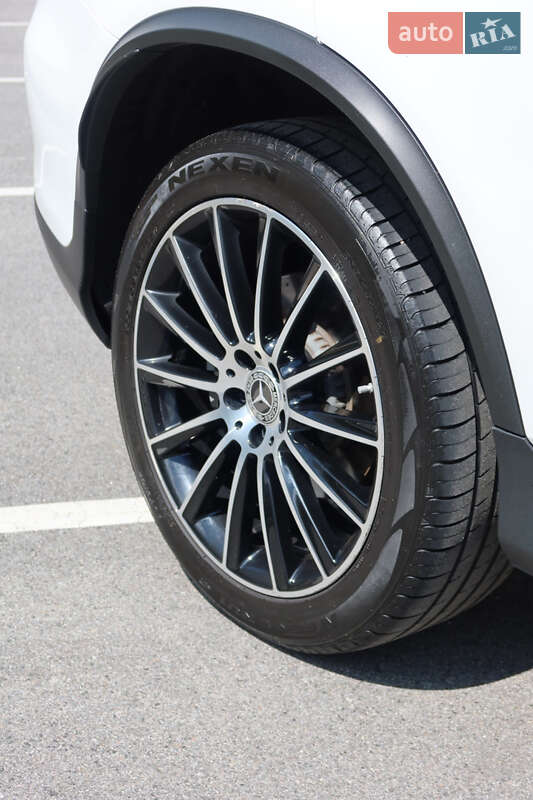 Внедорожник / Кроссовер Mercedes-Benz GLC-Class 2019 в Киеве