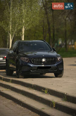 Позашляховик / Кросовер Mercedes-Benz GLC-Class 2016 в Києві