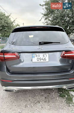 Внедорожник / Кроссовер Mercedes-Benz GLC-Class 2015 в 