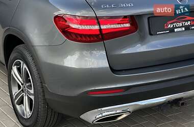 Внедорожник / Кроссовер Mercedes-Benz GLC-Class 2017 в 