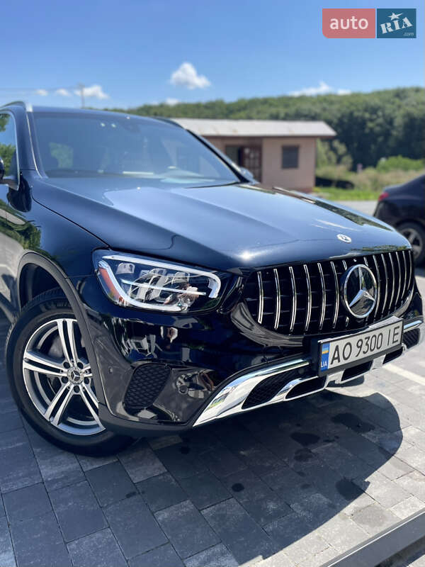 Внедорожник / Кроссовер Mercedes-Benz GLC-Class 2020 в Ужгороде