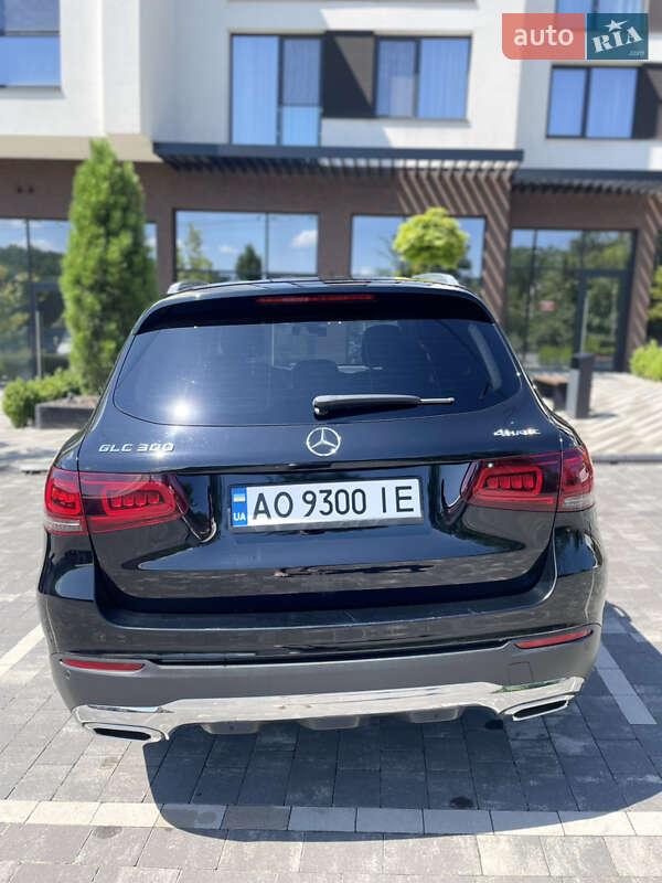 Внедорожник / Кроссовер Mercedes-Benz GLC-Class 2020 в Ужгороде