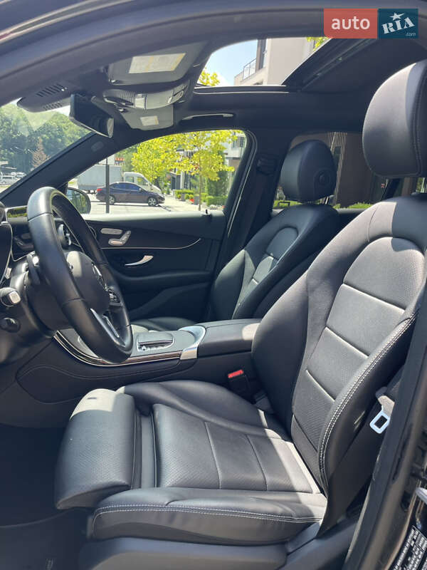 Внедорожник / Кроссовер Mercedes-Benz GLC-Class 2020 в Ужгороде