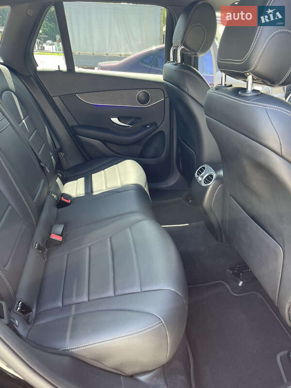 Внедорожник / Кроссовер Mercedes-Benz GLC-Class 2020 в Ужгороде