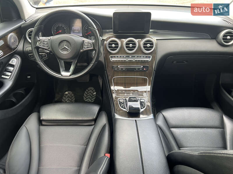 Внедорожник / Кроссовер Mercedes-Benz GLC-Class 2015 в Киеве