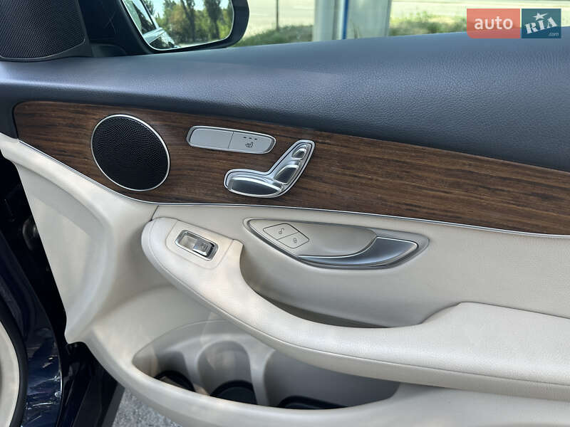 Внедорожник / Кроссовер Mercedes-Benz GLC-Class 2022 в Днепре