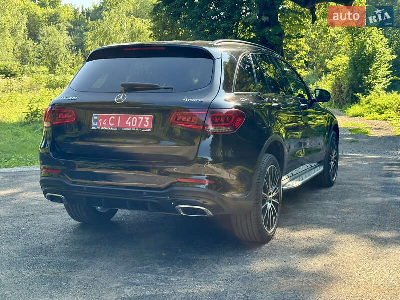 Внедорожник / Кроссовер Mercedes-Benz GLC-Class 2022 в Тернополе