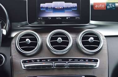 Внедорожник / Кроссовер Mercedes-Benz GLC-Class 2017 в 